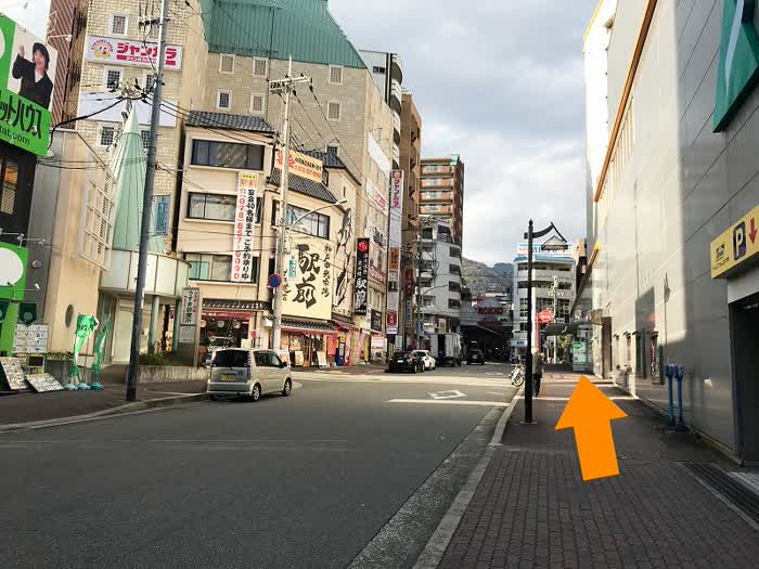 信号まで直進
